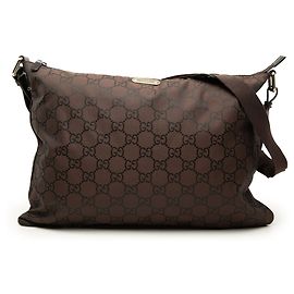 Borsa a tracolla Gucci in nylon GG marrone