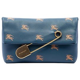 Clutch a patta Burberry Blue Medium in pelle con ricamo Equestrian Knight e spilla di sicurezza