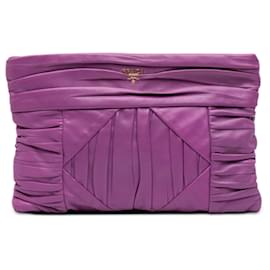 Clutch Prada de Nappa plisado púrpura
