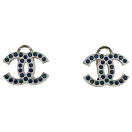 Pendientes de clip Chanel con cristales azules y plateados