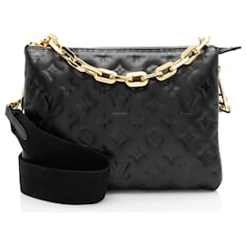 Louis Vuitton Coussin PM Schultertasche aus Lammleder mit Monogramm-Prägung