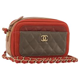 Borsa a tracolla CHANEL Matelasse con catena in pelle d'agnello arancione e CC dorato Auth 192436SAM