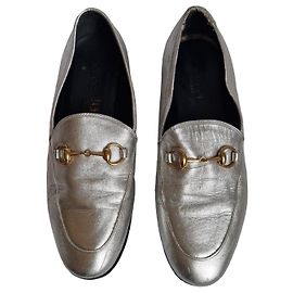 Mocassini Gucci Horsebit in pelle argento