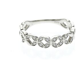 Autre Marque Vendome Aoyama Ring mit Diamantblumenmotiv