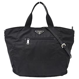 Prada Handtasche aus schwarzem Nylon