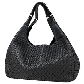 Bolsa de Ombro Bottega Veneta Intrecciato em Couro Preto