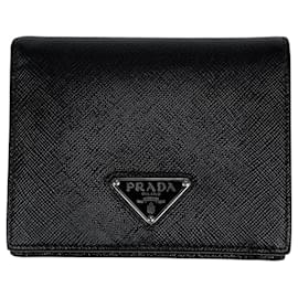 Cartera bi-fold Prada Saffiano Triangle