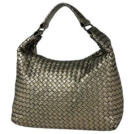 Bolsa de Ombro Bottega Veneta em Couro Intrecciato Dourado