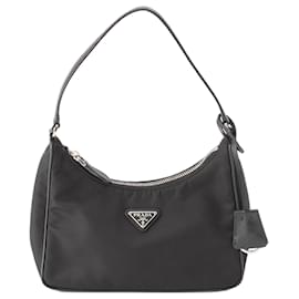 Borsa a tracolla Prada Re Edition 2005 in Re-Nylon nero