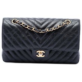 Chanel Black Medium Classic Chevron Crumpled Calfskin Double Flap
