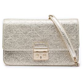 Portafoglio con catena Miss Dior Promenade in vitello canage metallizzato oro Dior