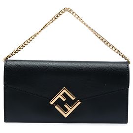 Portafoglio a Busta con Catena Fendi Vitello King Cruise FF Diamonds in Pelle di Vitello Liscia e Grana Nera