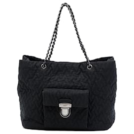 Tote Bag Prada in Tessuto Impuntu Nero con Catena