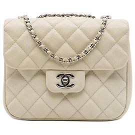 Chanel White Small Quilted Caviar Urban Companion Flap