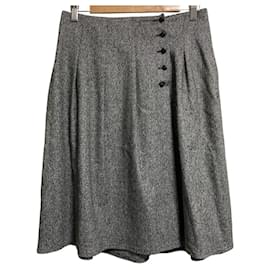 Autre Marque Falda de tweed Rene con botones de flor de lana