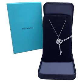 Collana Tiffany & Co. Victoria Key in Oro Bianco e Diamanti