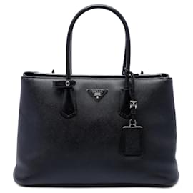 Borsa Twin Satchel Prada in pelle Saffiano nera con chiusura a rotazione