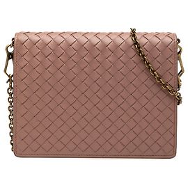 Borsa a tracolla Bottega Veneta Wallet on Chain in Nappa Intrecciato rosa