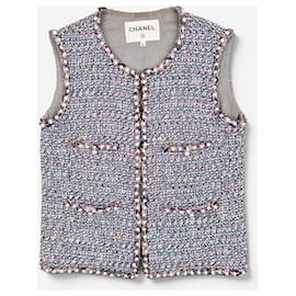 Chaleco de tweed con ribete de perlas Chanel por Karl Lagerfeld SS17