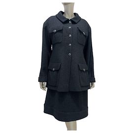 Chanel Bouclé Jackett & Kleid Set Schwarz - FR 48 Gebraucht