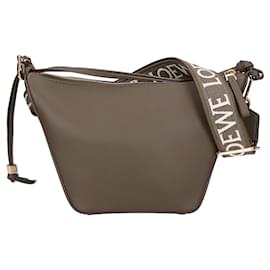 Borsa a tracolla Loewe Classic Calf Hammock Hobo Mini