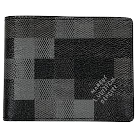 Louis Vuitton Portefeuille Slender Bi-fold Wallet in Nero