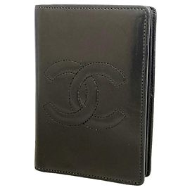 Tarjetero Chanel de piel de cordero negra