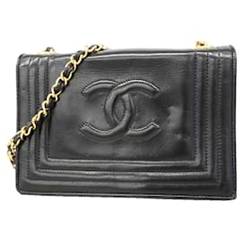 Borsa a tracolla Chanel in pelle d'agnello nera