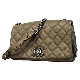 Borsa a tracolla Chanel Matelassé con catena