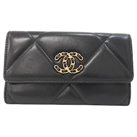 Cartera bi-fold Chanel 19 Line