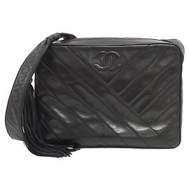 Borsa a tracolla Chanel in pelle d'agnello nera