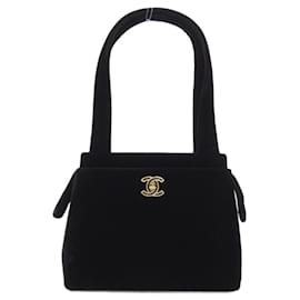 Borsa Chanel in nero con hardware dorato