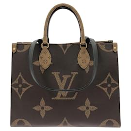 Borsa Louis Vuitton Monogram Giant OnTheGo MM