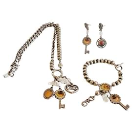 Magnifique parure vintage DOLCE & GABBANA collier, bracelet et boucles d'oreilles avec camée et cristaux - Dolce & Gabbana