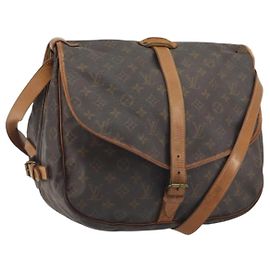 LOUIS VUITTON Monogram Saumur 35 Shoulder Bag M42254 LV Auth 189628