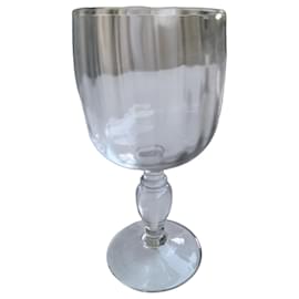 Set of 2 Crystal Wine Glasses - Baccarat