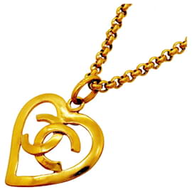 Collana Chanel placcata oro con motivo cuore Coco Mark