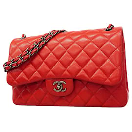 Borsa a tracolla Chanel in pelle di vitello grana rossa