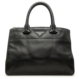 Prada City Calf Twin Pocket Satchel schwarz