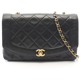 Borsa a tracolla Chanel Matelassé Diana Flap