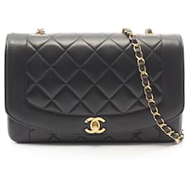 Borsa a tracolla Chanel Matelassé Diana Flap