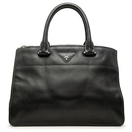 Sac Satchel Prada en cuir de veau City noir à double poche