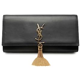 Clutch Cassandre con nappina in pelle di vitello liscia nera Saint Laurent