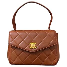 Mini borsa in pelle matelassé Chanel Rare
