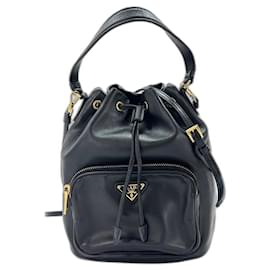 Borsa a tracolla Prada Duet in Black