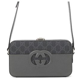 Bolsa de Ombro Gucci GG Supreme em Couro
