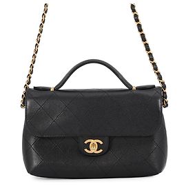 Borsa a tracolla con catena Chanel Matelassé