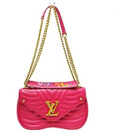 Louis Vuitton New Wave Chain Quilted Leather MM