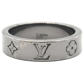 Louis Vuitton Ring LV Mosaic Thin M1881L
