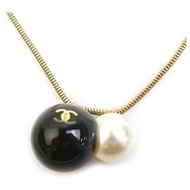 Collana Chanel Coco Mark